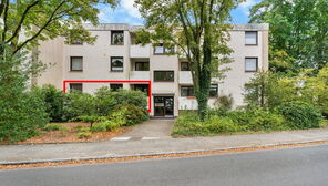 Bremen-Osterholz: Modernisierte 3-Zimmer-Eigentumswohnung mit zwei Loggien und Garage